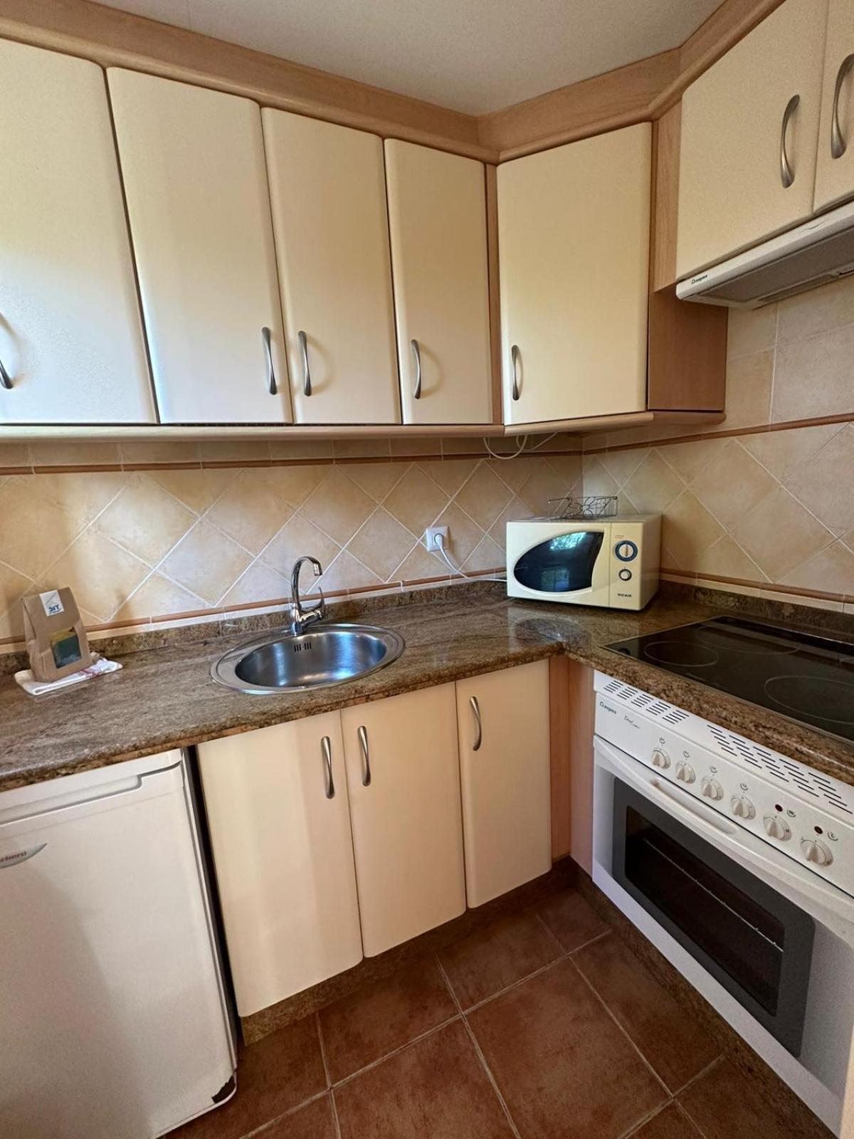 Bonito Apartamento En Primera Linea De Playa Isla Canela Eksteriør billede